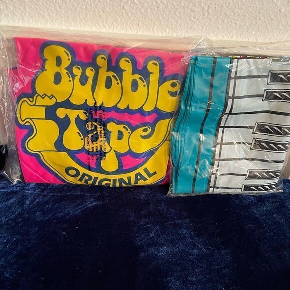 Bubble Tape Bubble Gum Blow up Raft with a Rice Krispie boom box float - Picture 1 of 14